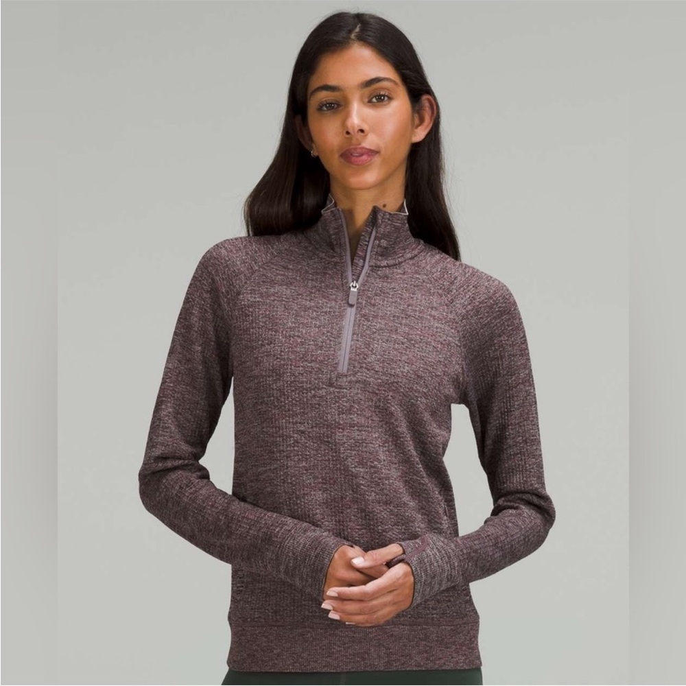 Lululemon Engineered Warmth Half-
Zip Chrome / Lunar Rock / Black | Size 10
